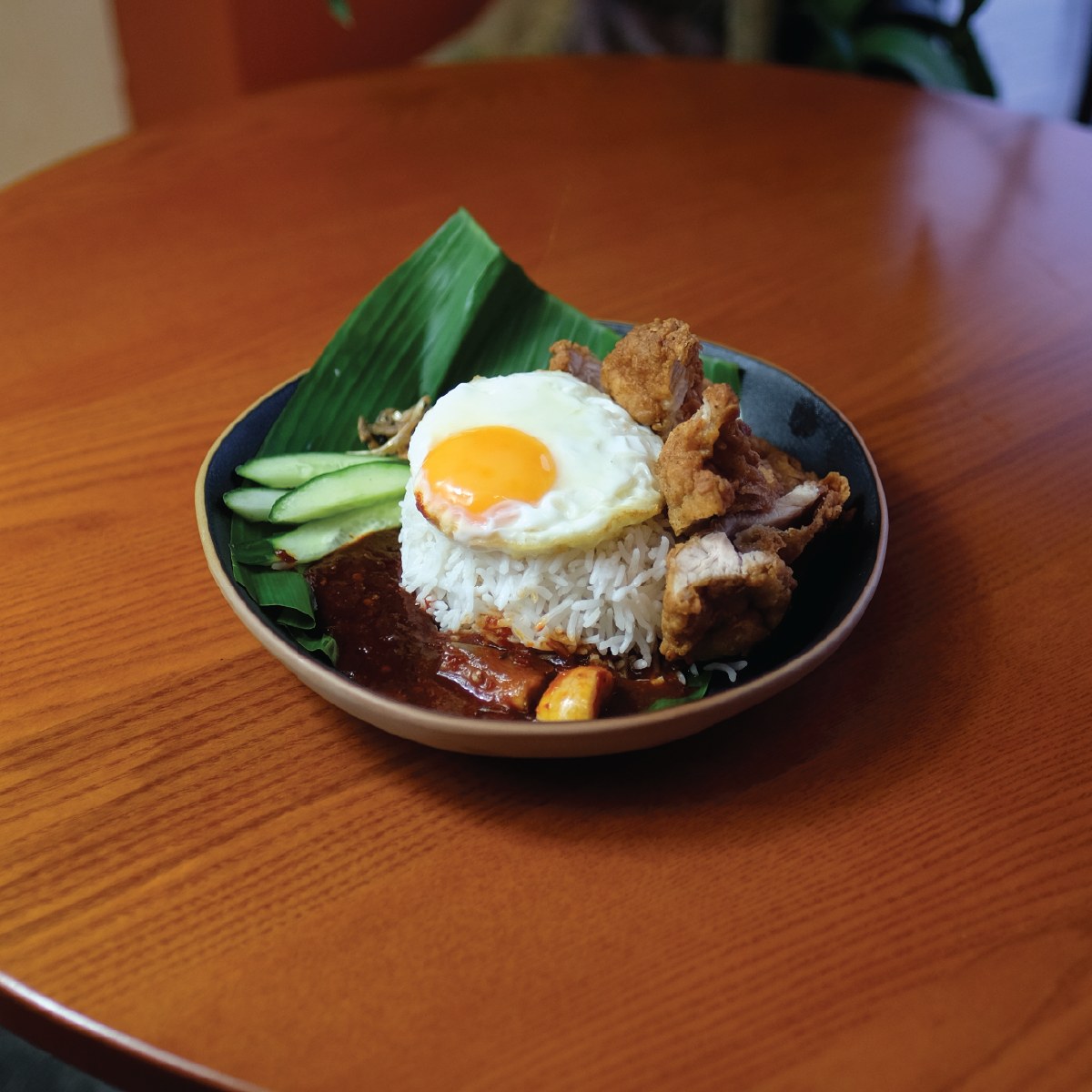 Nasi Lemak 2 Sambal Ayam Crispy